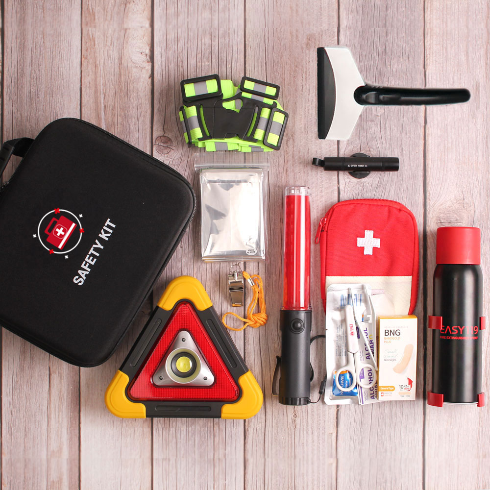 차량안전키트 소화기 세트 2차사고예방 자동차 비상 탈출 망치 안전삼각대 경광봉 새차선물, 7종 + 차량용소화기 블랙, 1개 49,900원