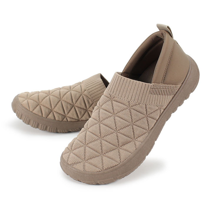 여성 겨울 퍼안감 퀼팅 패딩 슬립온 가볍고 따뜻한 데일리 방한신발 36,900원