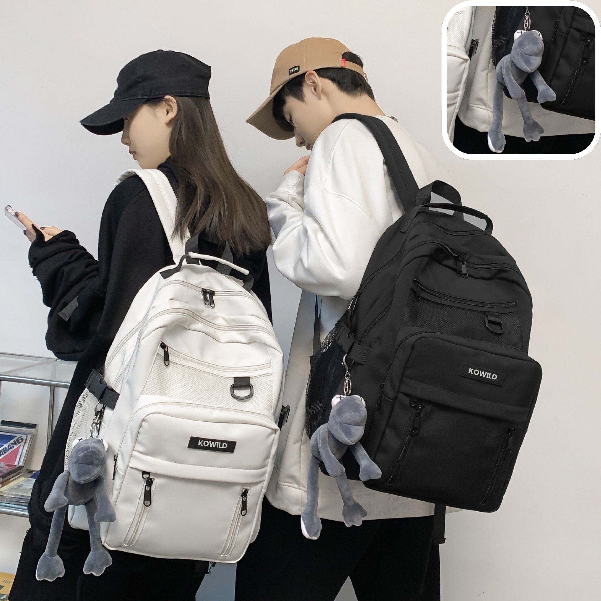 남녀공용 방수 대용량 데일리 백팩 + 개구리 키링 남자 여자 여행용 백팩 멀티포켓 학생백팩 학생 가방 모던 커플 가벼운 빅사이즈 백팩 캐주얼 노트북 배낭 책가방 19,400원
