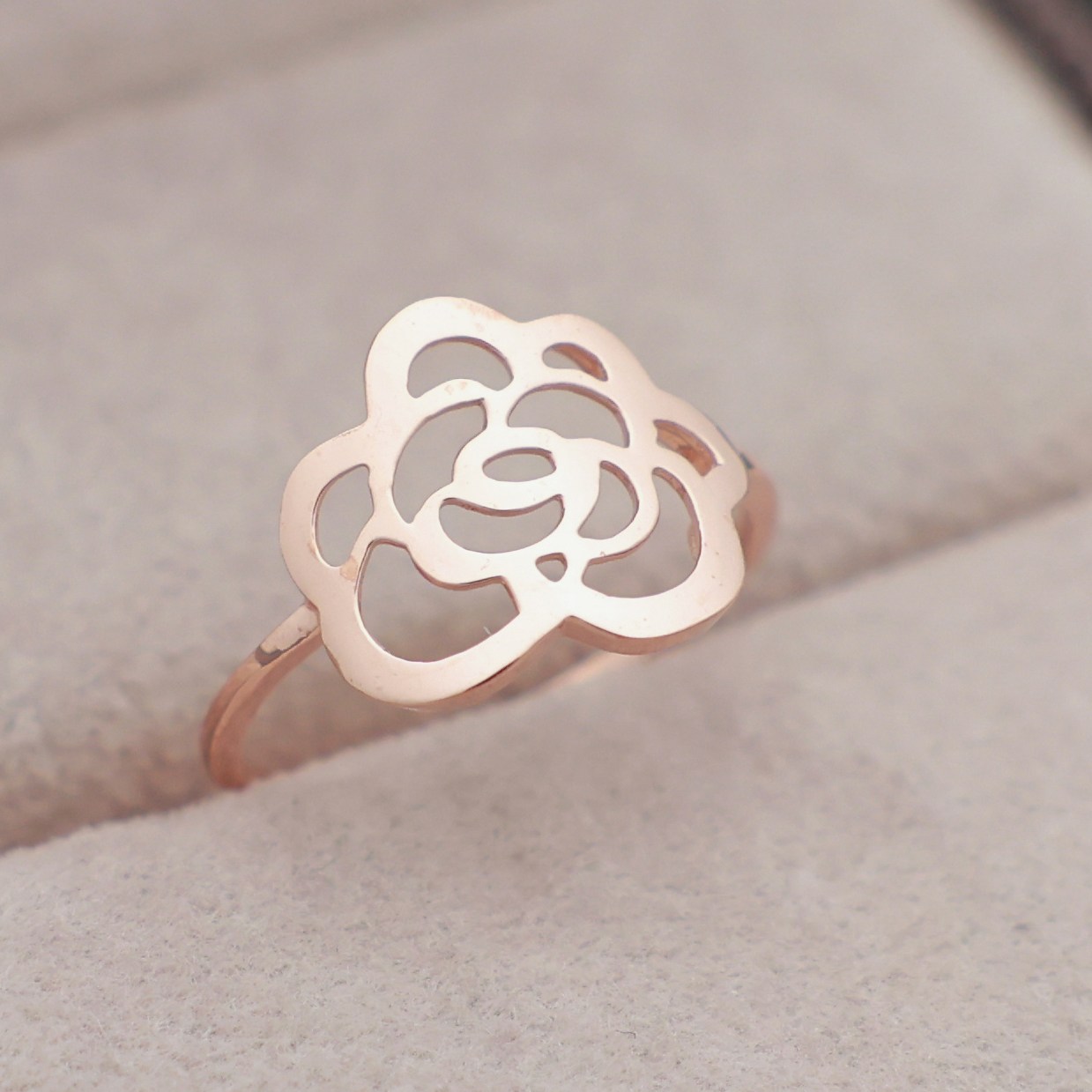 14k 18k 로즈골드 장미 반지  행운 패션 심플 데일리 선물 레이어드(R254) 491,760원