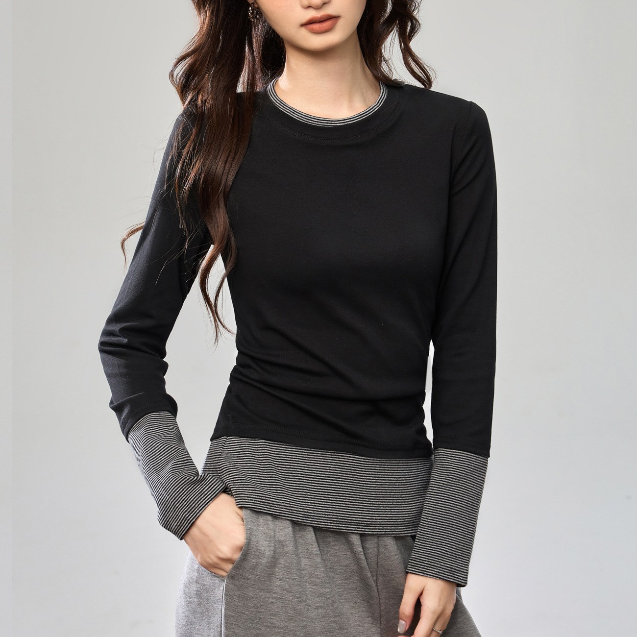 엘에프제트 여성 라운드넥 스트라이프 트임 긴팔티 배색티셔츠 25642 25,900원