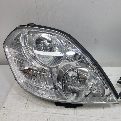 중고) SM7 넌아트 일반등 헤드라이트 헤드램프 전조등 (조수석) 75,000원