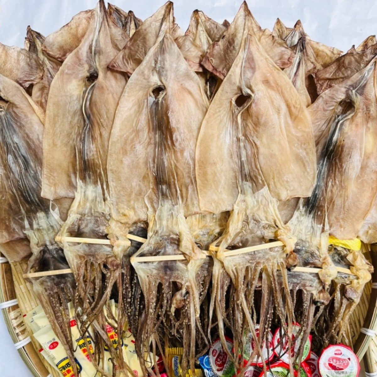 [수성호] 포항 구룡포 마른 건조 오징어 1.5키로(20미) 당일출고, 1.5kg(20미), 1개 95,500원