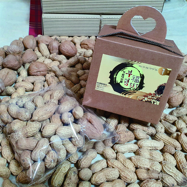 부럼세트 100세트 (부럼E상자 땅콩100g 호두3알) 볶음땅콩 부럼깨기 정월대보름 정성스럽게주문과동시에포장 310,000원