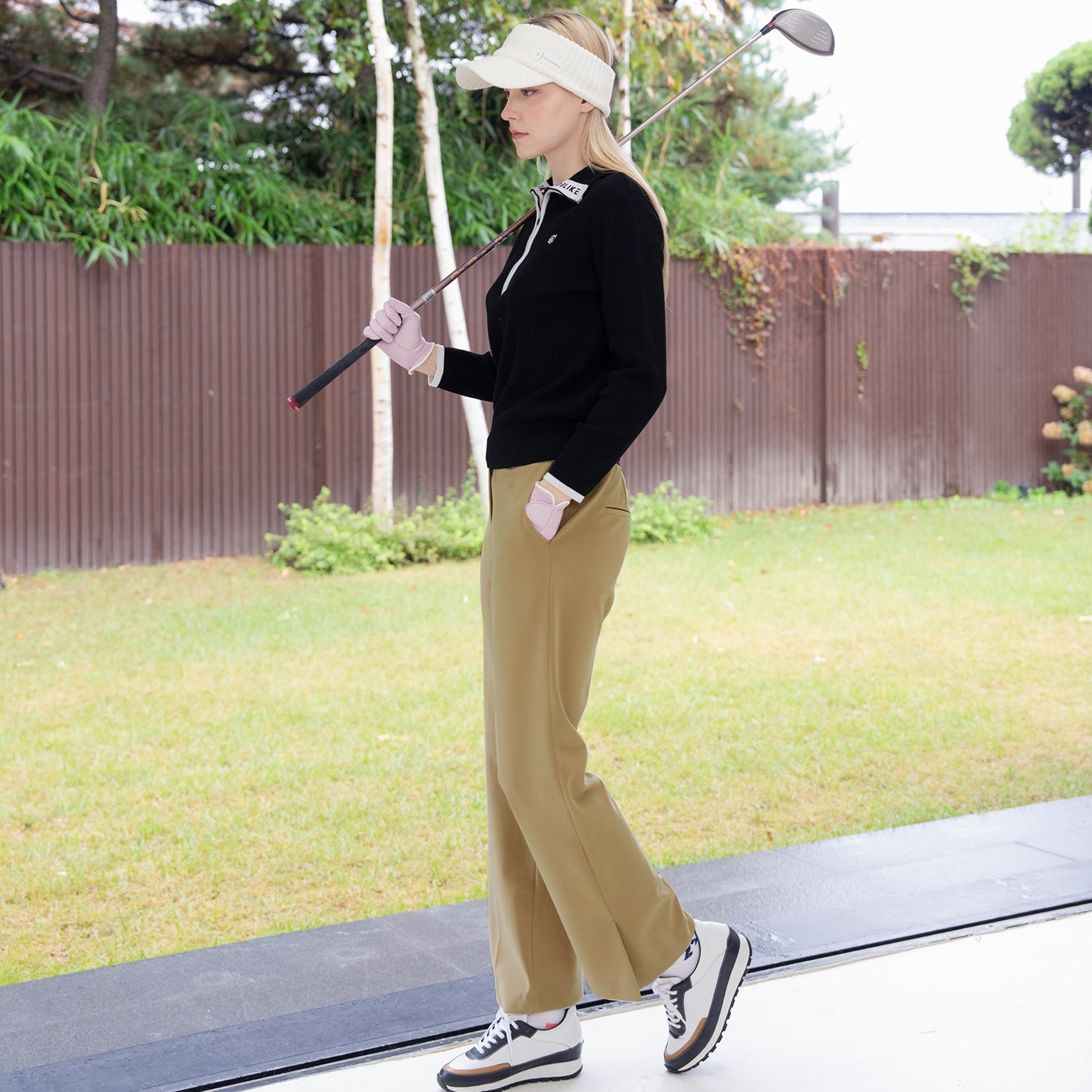 아델라이크 여성 겨울 골프바지 기모바지  빅사이즈 여성 겨울바지 밑단트임 부츠컷바지 겨울 패딩바지 50대 중년 여성의류 빅사이즈 여성의류 골프의류 밴드 겨울바지 파크골프옷88사이즈 89,000원