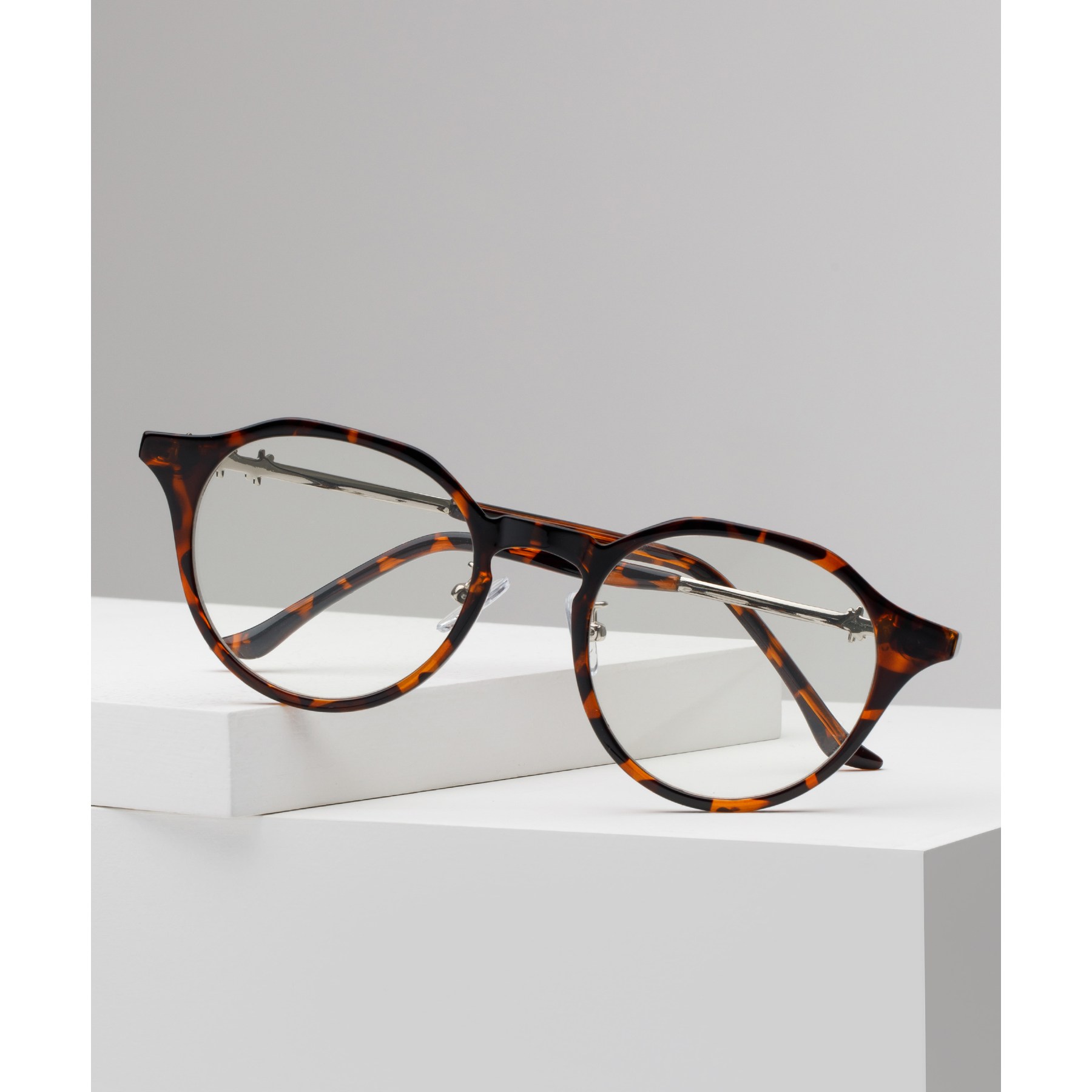 리끌로우 NIEVE 3컬러 뿔테 패션안경 키치 메탈 테 얇은 안경 27,900원