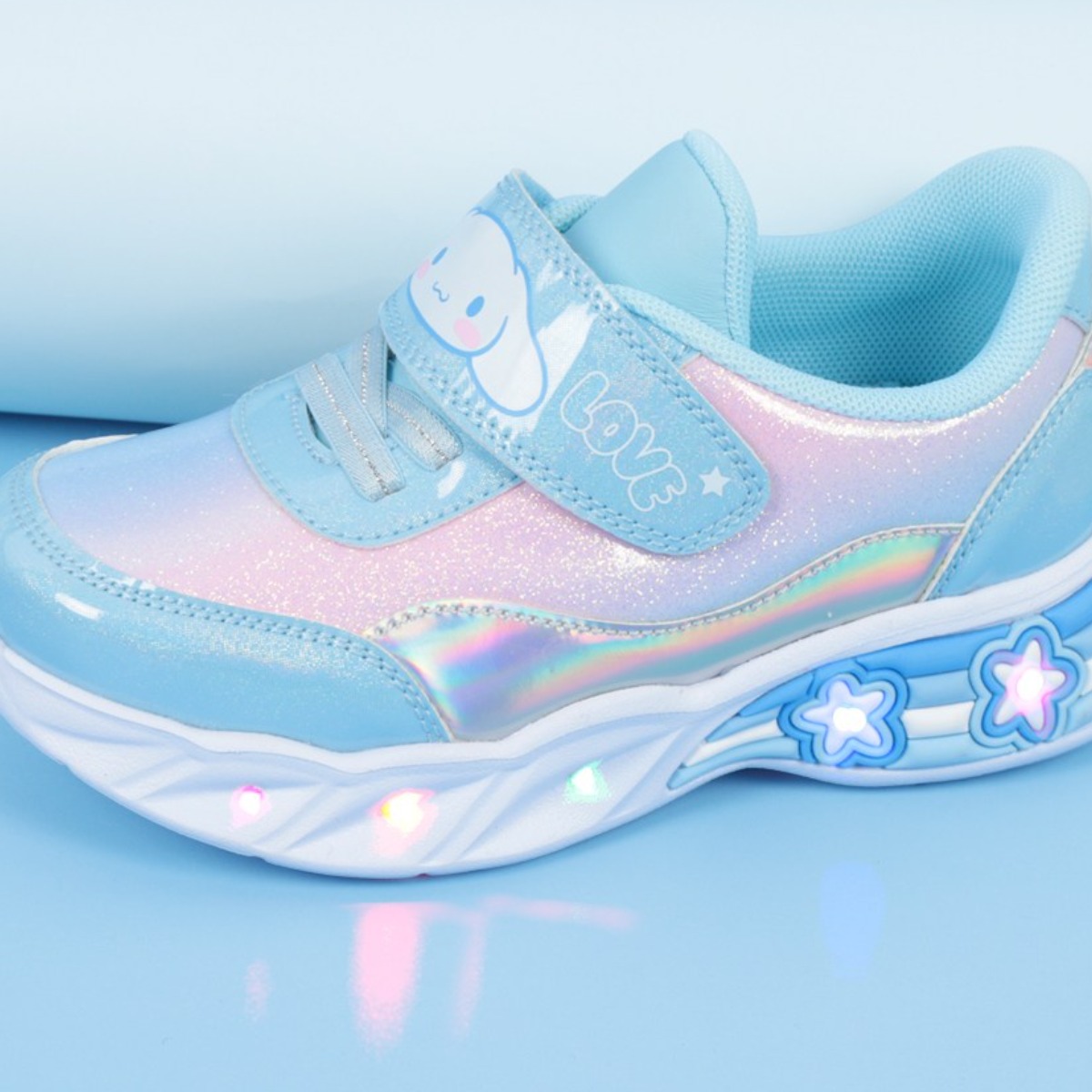 PWX키즈 주니어 바로인 시나모롤 엘피 라이팅운동화 59,500원