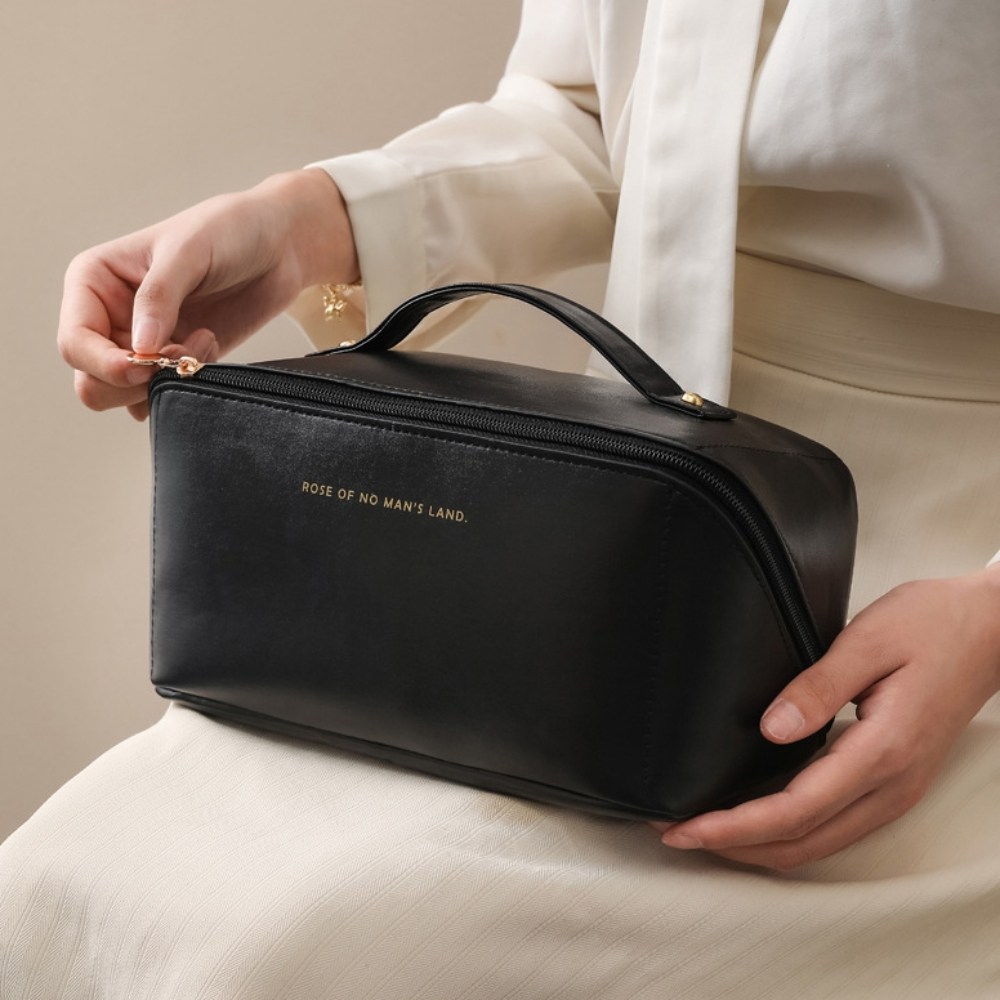 리빙블러썸 대용량 화장품 파우치 여행용 다용도 정리함 7,990원