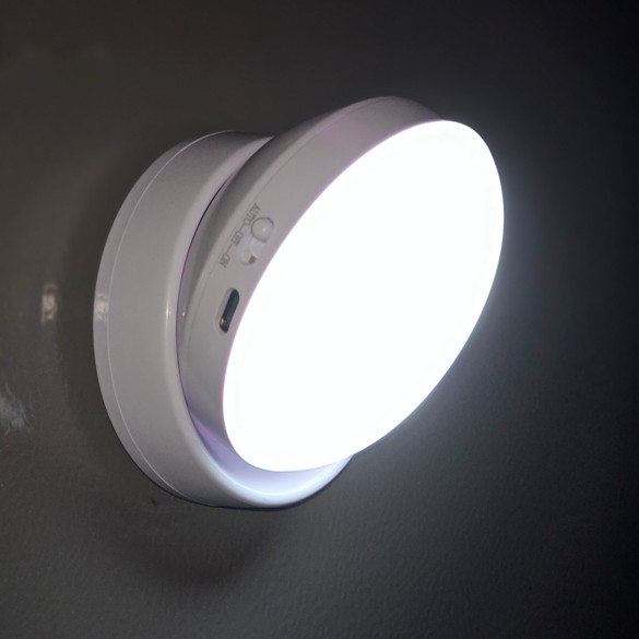 유앤아이 눈부심주의 360도 무선 센서등 12,700원