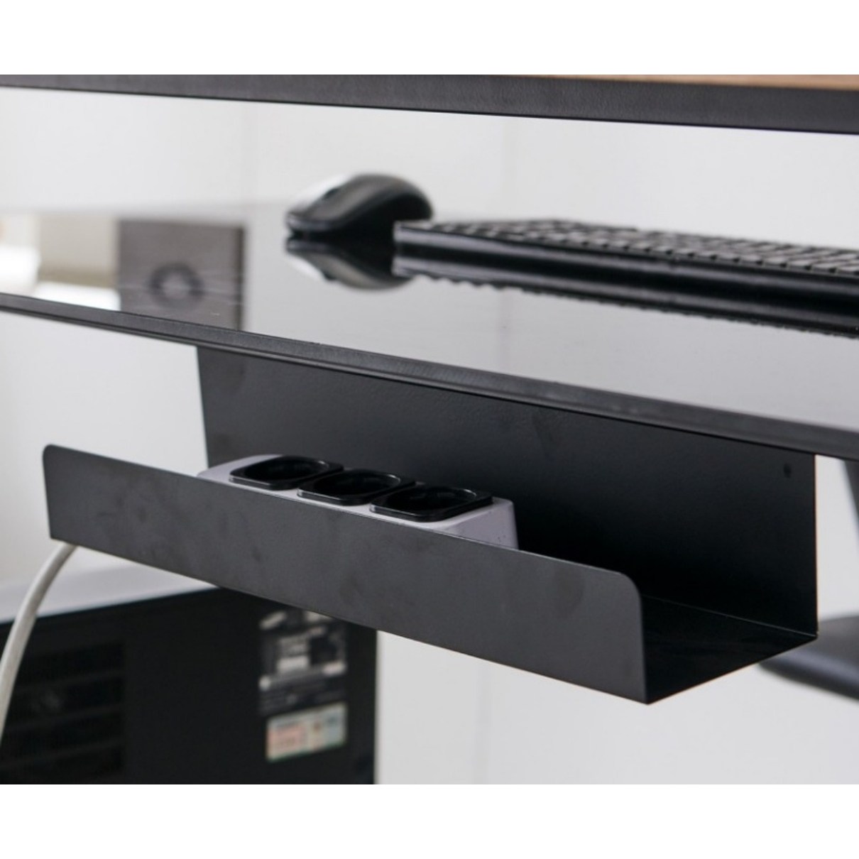 멀티탭트레이 책상 데스크 하단 전선 케이블정리 선반 멀티탭 거치대 정리함 선정리 ㄷ형 15,900원