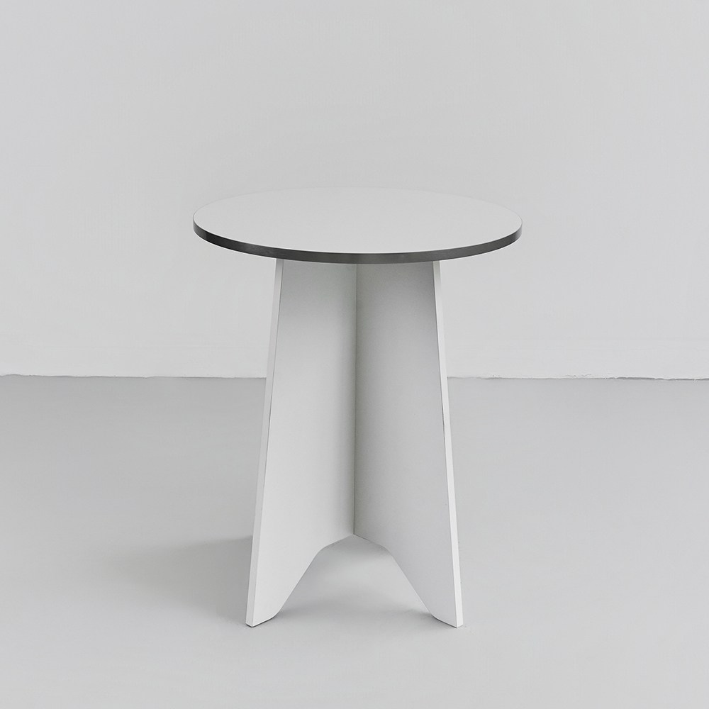 더끌림 엘로크 원형 테이블 59,800원