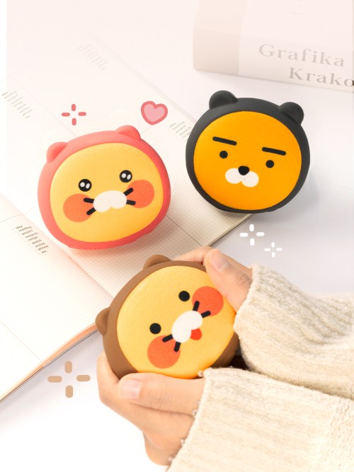 KAKAOFRIENDS PARTNERS 카카오프렌즈 포근 양면발열 손난로 보조배터리 5000mAh 얼굴형 미니 482128 53,800원
