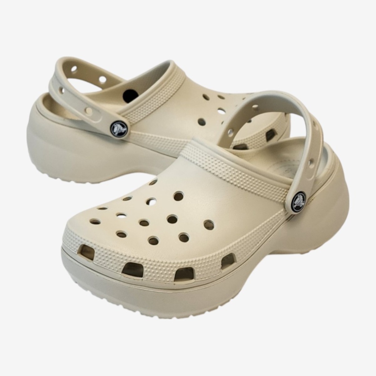 [백화점매장판] 크록스 클래식 플랫폼 클로그 여성 굽있는 샌들 64,900원