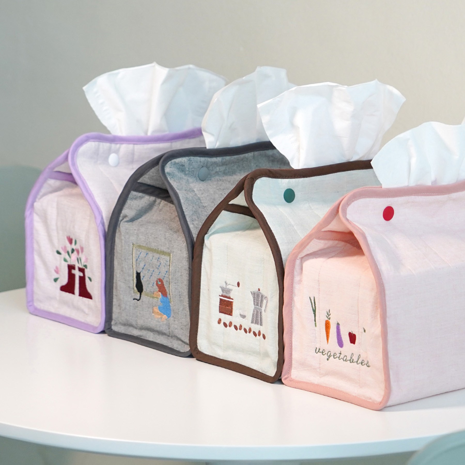 컬러버튼 담다티슈 핸드메이드 패브릭 자수 커버 케이스 25,000원