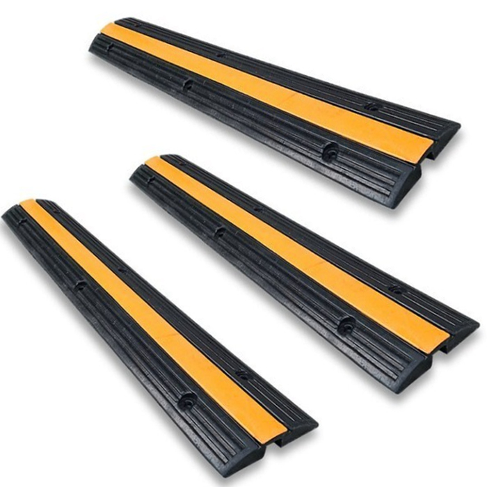 쿠몽 1구 방지턱 전선보호 과속 차량 고무 안전용품, 3개, 1구방지턱 25,500원