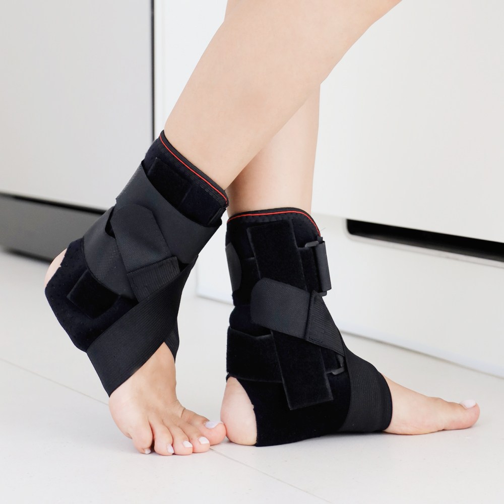 바디숨 2in1 지지대 발목보호대, 2개 31,600원