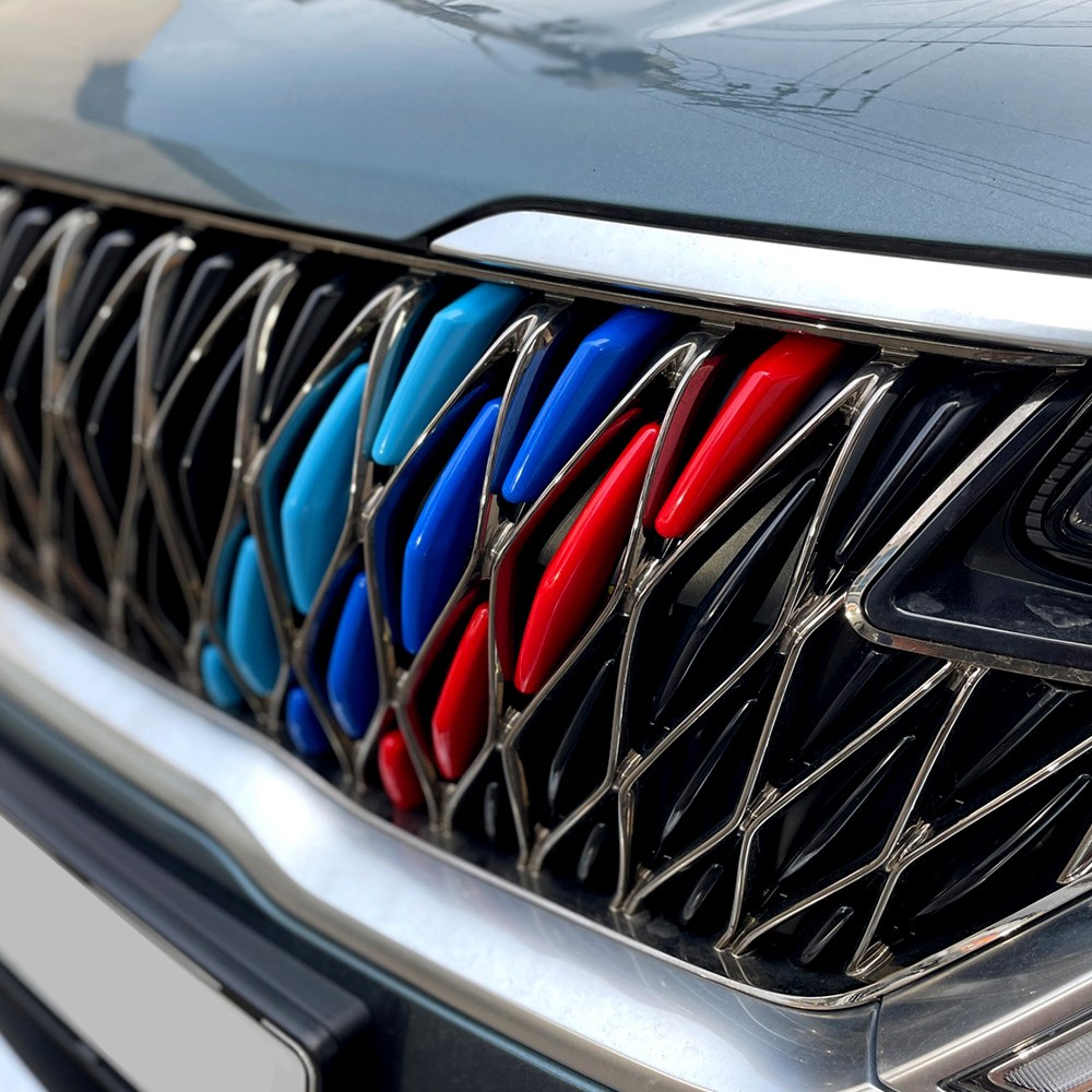 더블랙 호환 4세대 카니발 KA4 튜닝 용품 그릴커버 국기몰딩 25,000원