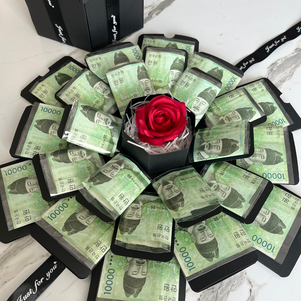 365잇템 5단 서프라이즈 용돈박스 부모님생신 용돈이벤트 꽃박스, 1개, 블랙 17,000원