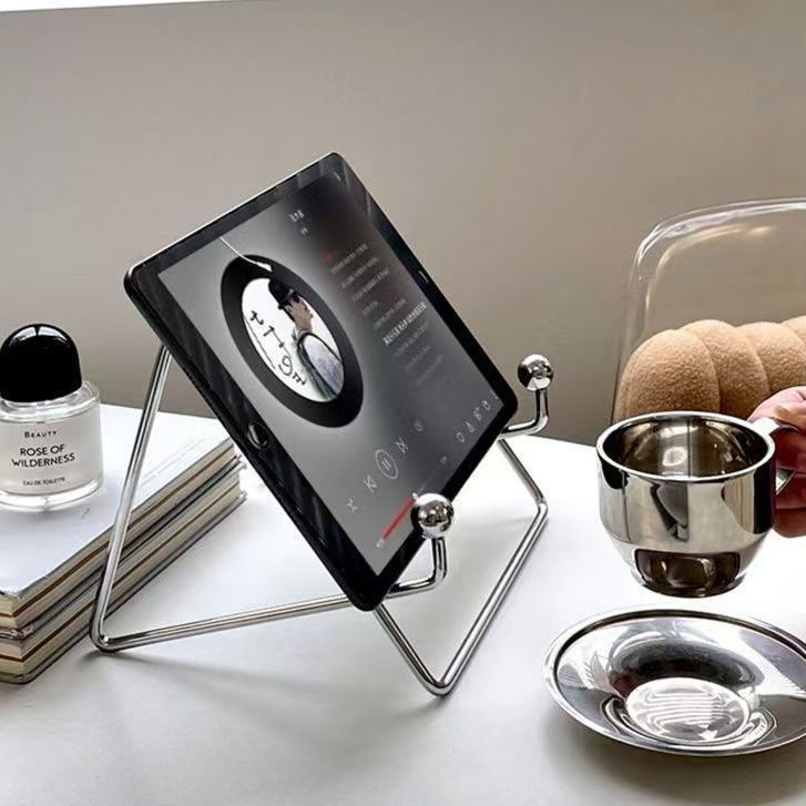 태블릿 거치대 태블릿거치대스탠드,핸드폰거치대,태블릿거치대,거치대,테블릿거치대,휴대폰거치대,아이패드거치대,테블릿피씨거치대,태블릿스탠드,탭거치대,태블릿 거치대 스탠드,, 1개, 실버, 태블릿 거치대 7,800원