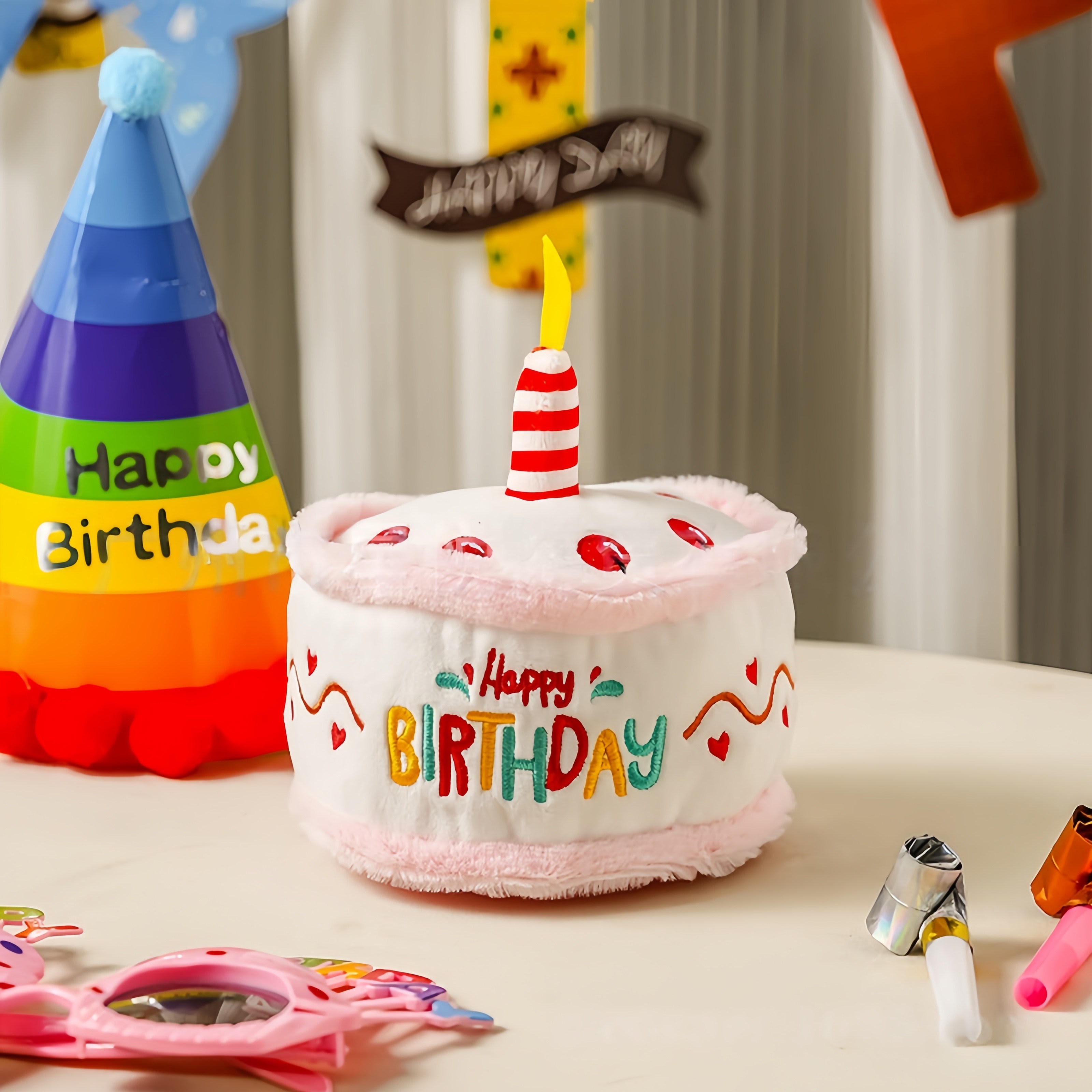 포아틀리에 강아지 생일 케이크 봉제 장난감 BB삑삑 소리 자수 디테일 파티용 대형견 소형견 반려견 장난감, 핑크, 1개 13,070원