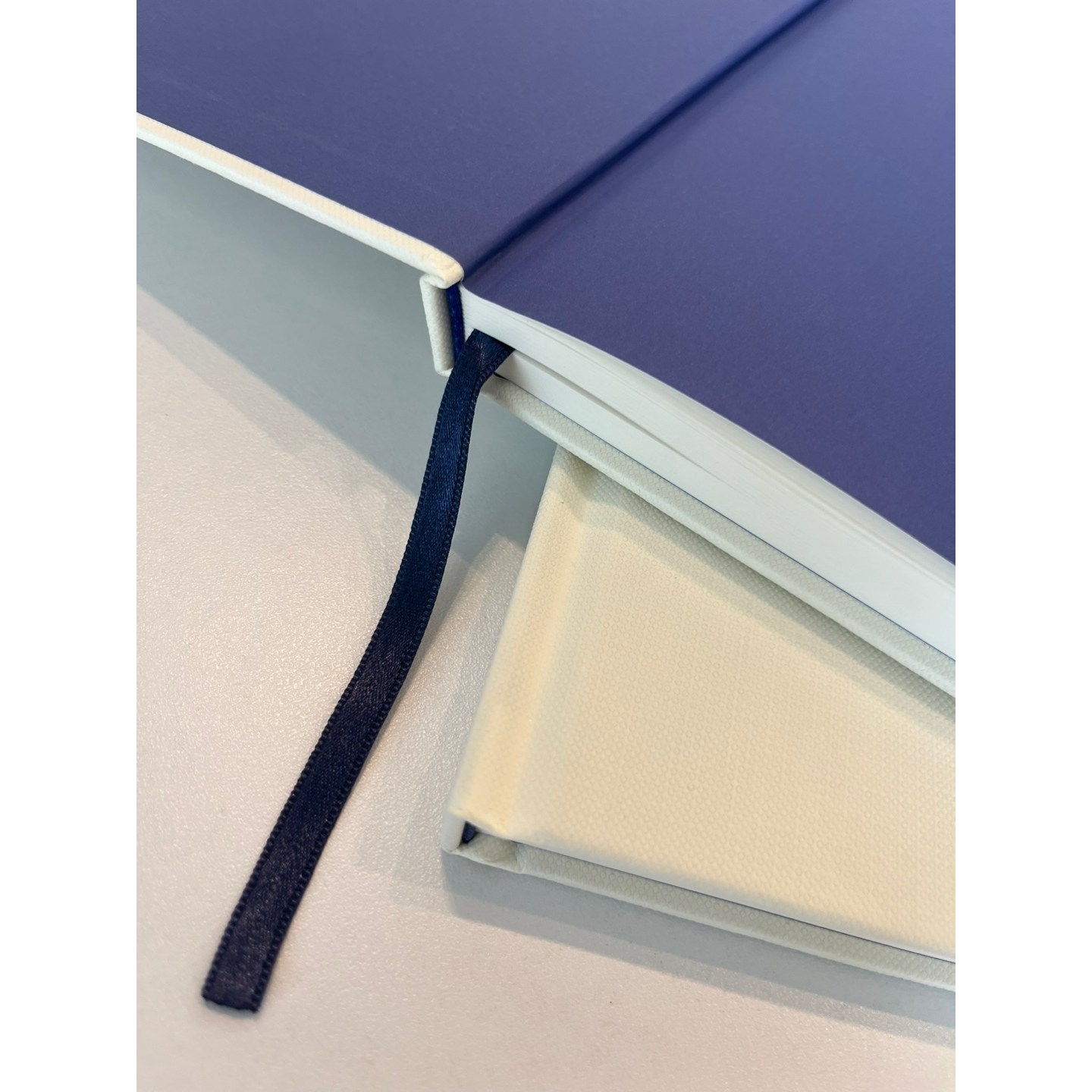 상지사 하드커버 노트 양장 B5 라인 줄 유선 도트 만년필 필사 불렛저널 디자인 굿밸류, 도트(간격 5mm), 화이트, 1개 13,400원