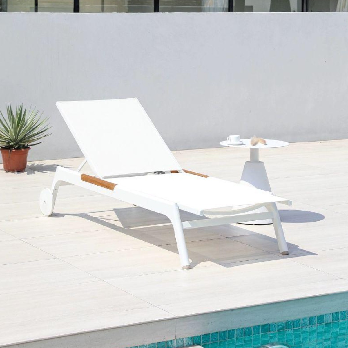 썬베드 야외썬베드 썬배드 야외용썬배드 선베드 수영장썬베드 의자, 1개, 6.무광 화이트-리클라이너+전 891,500원
