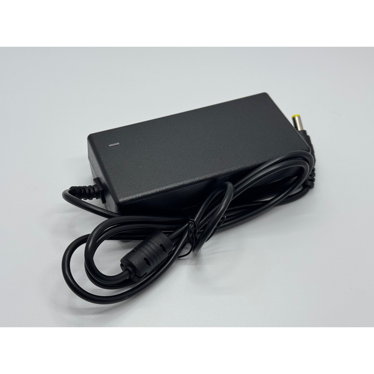 국산 AC220V DC 24V 2.5A 코드분리형 어댑터 (외경:5.5mm 내경:2.5mm), 1개 12,300원