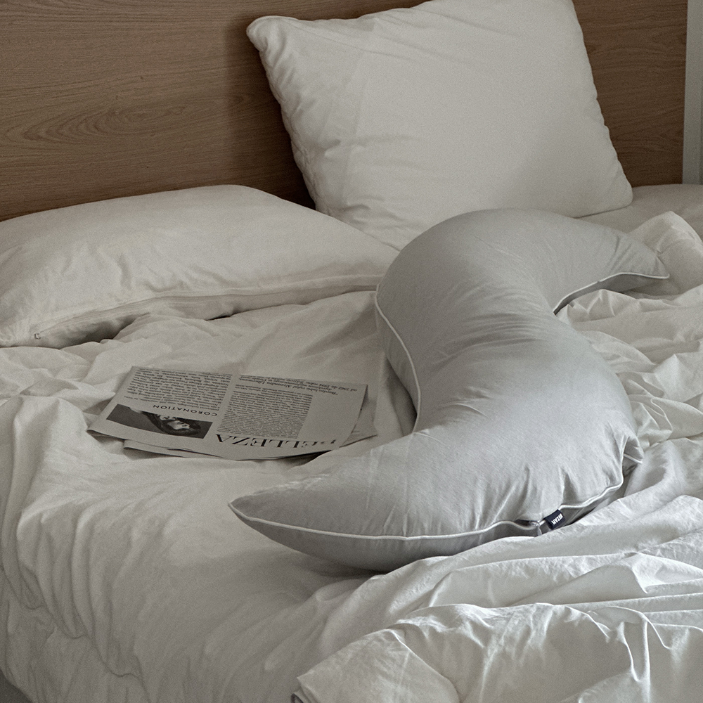 누잠 사계절 바나나 바디필로우 l S자 인체공학 전신베개, 라이트그레이 49,800원