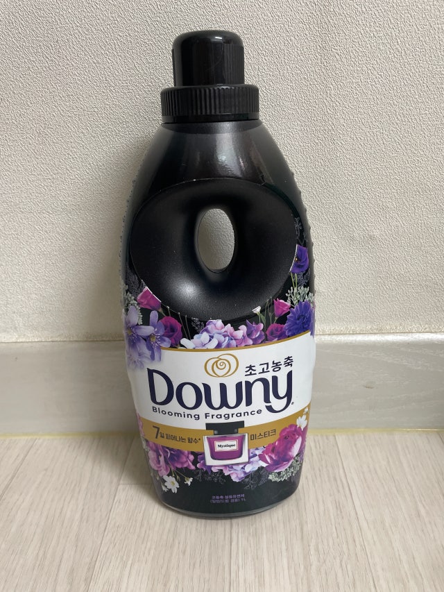 다우니 호텔 컬렉션 미스티크 1L 초고농축 섬유유연제 본품 1개 19,700원