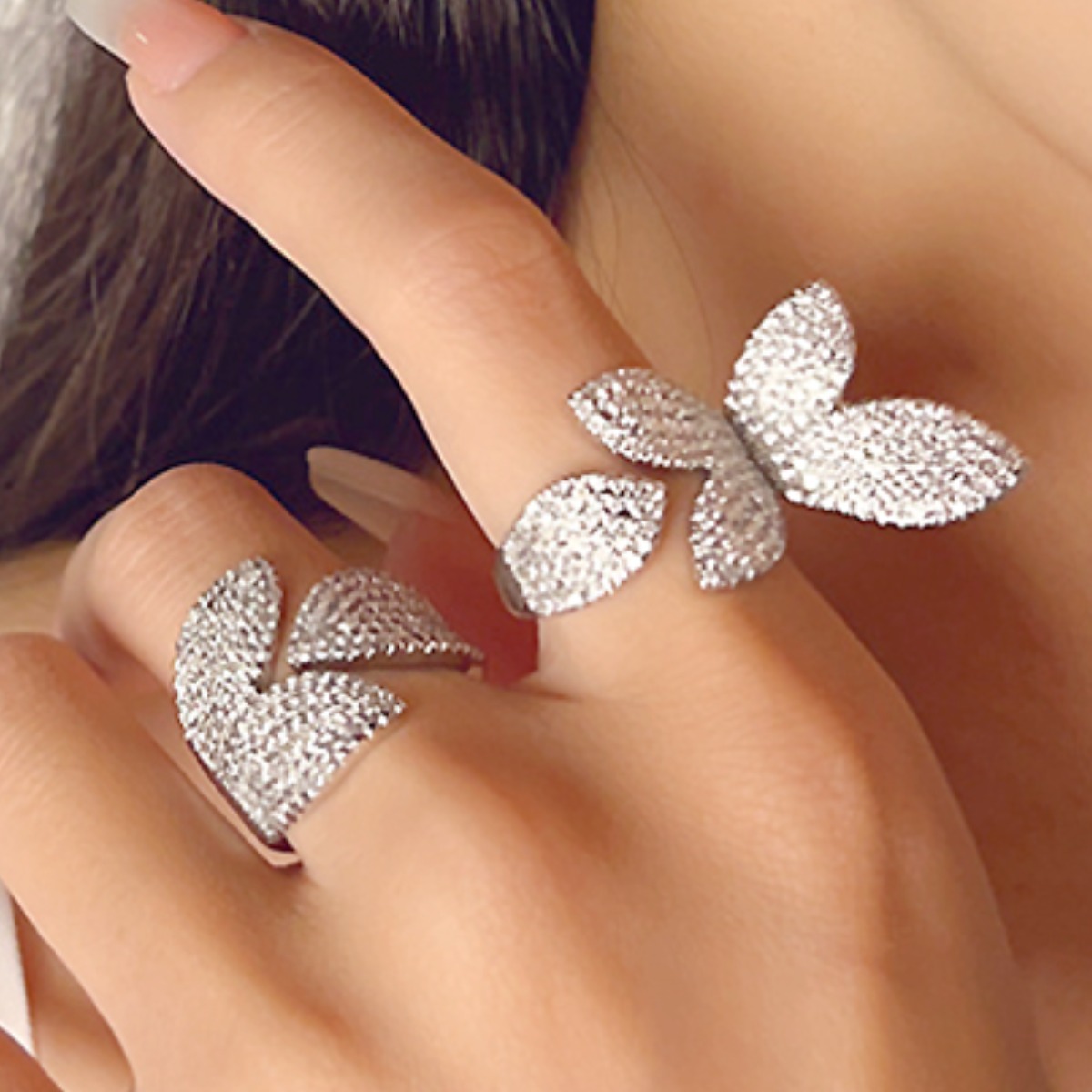 루바들 SRSE1046 여자 큐빅 꽃 나비 패션 반지 귀걸이 17,300원