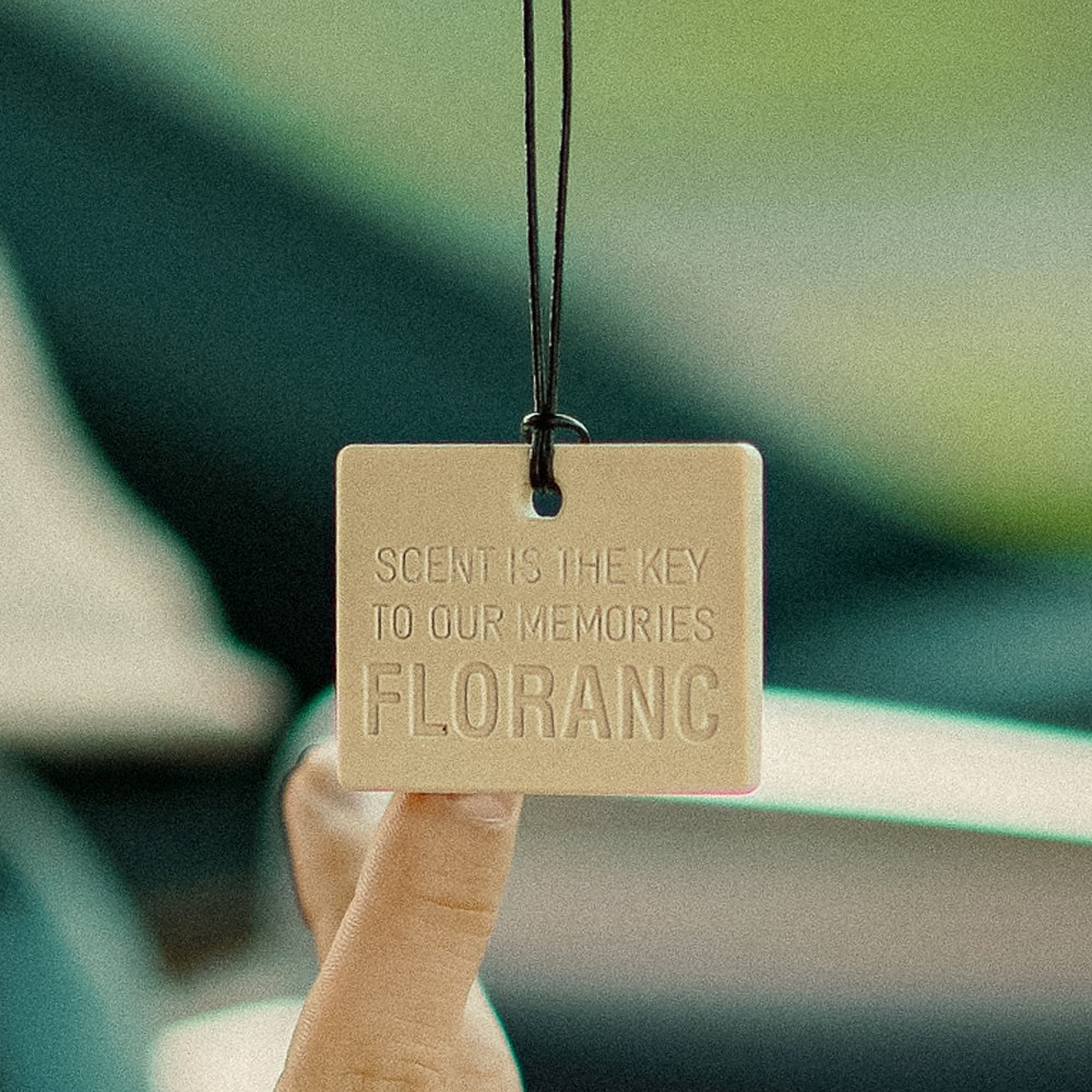 플로랑 차량용 방향제 테라코타 디퓨저 카로마 2세트, 카로마 러쉬우드, 2세트 32,500원