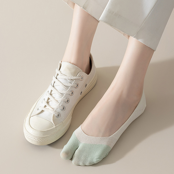 다이나토리 배색 타비 엄지 발가락 양말 페이크삭스 4켤레 세트 14,800원