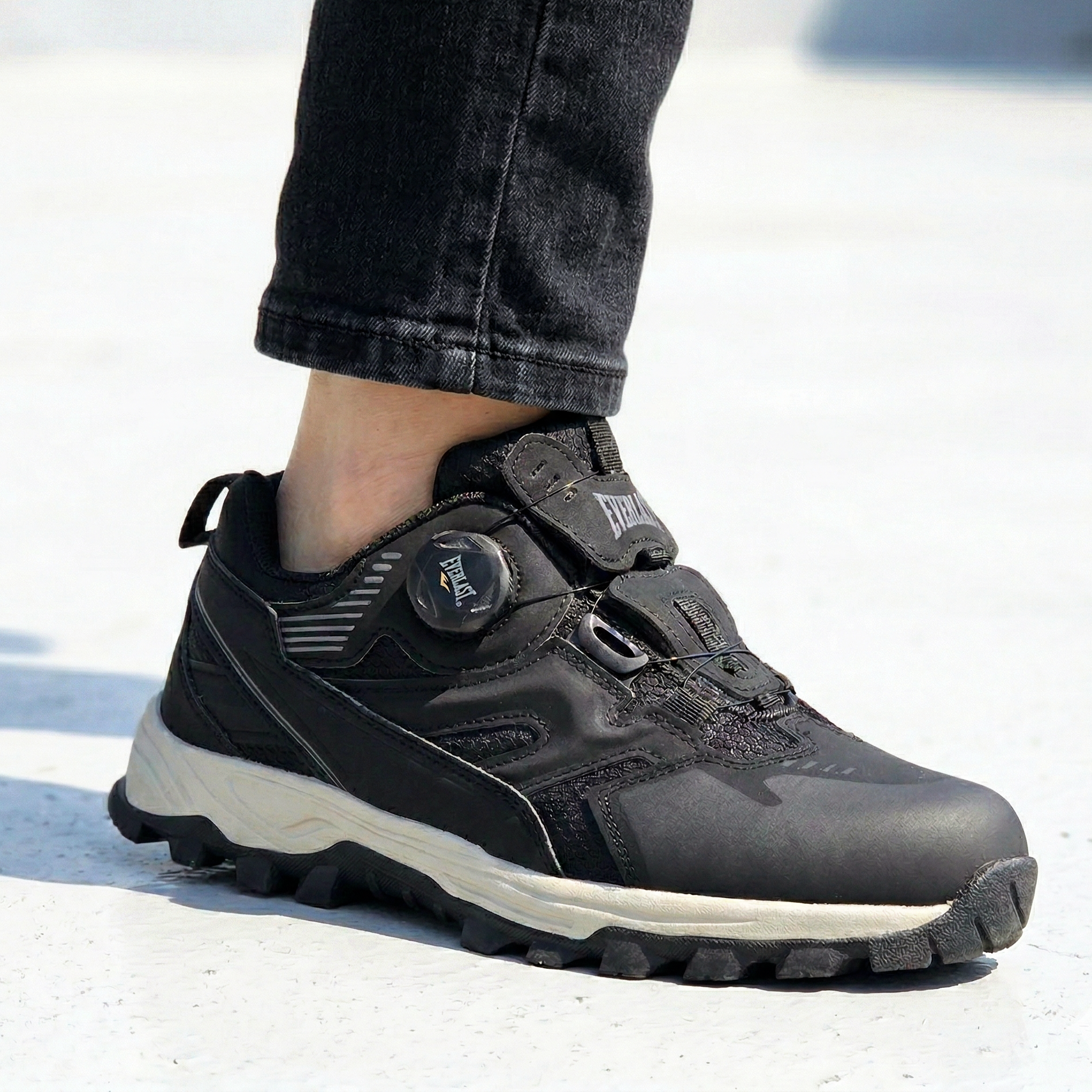 에버라스트 남자 다이얼 쿠션 트레킹화 발편한 논슬립 경량 등산화 미끄럼방지 작업화 남성 가벼운 등산 워킹화 트레일슈즈 59,800원