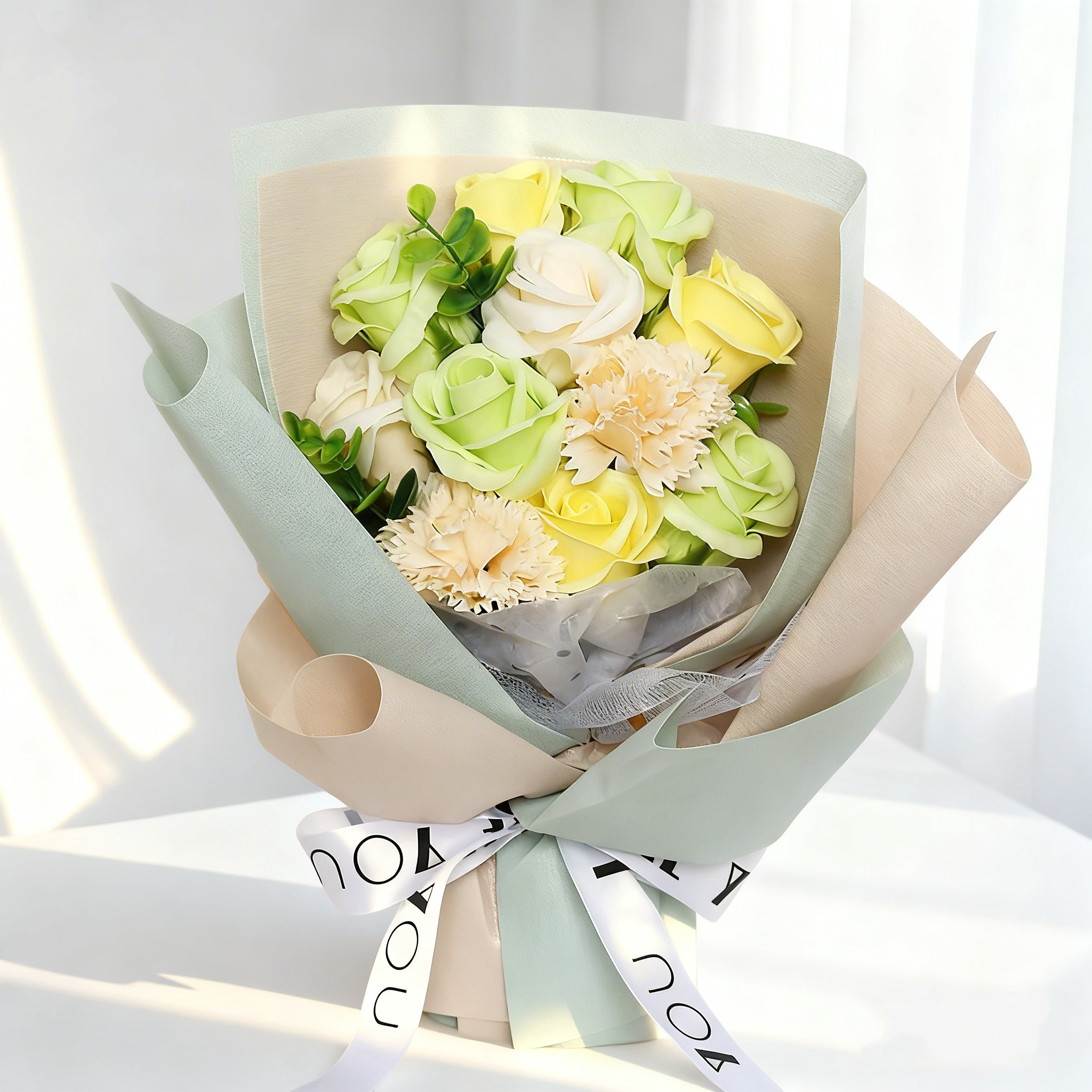 아이라 시들지 않는 프리저브드 플라워 축하선물 졸업식 비누 꽃다발 프리미엄 쇼핑백, Green 21,980원