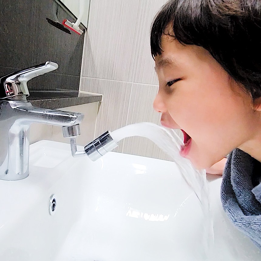 [포이포이] 수도꼭지 연장 스마트 720도 회전 워터탭 세면대 수전 세안 양치 워터탭 연결탭 연장탭 (워터탭+렌치+테프론), 1개 18,900원