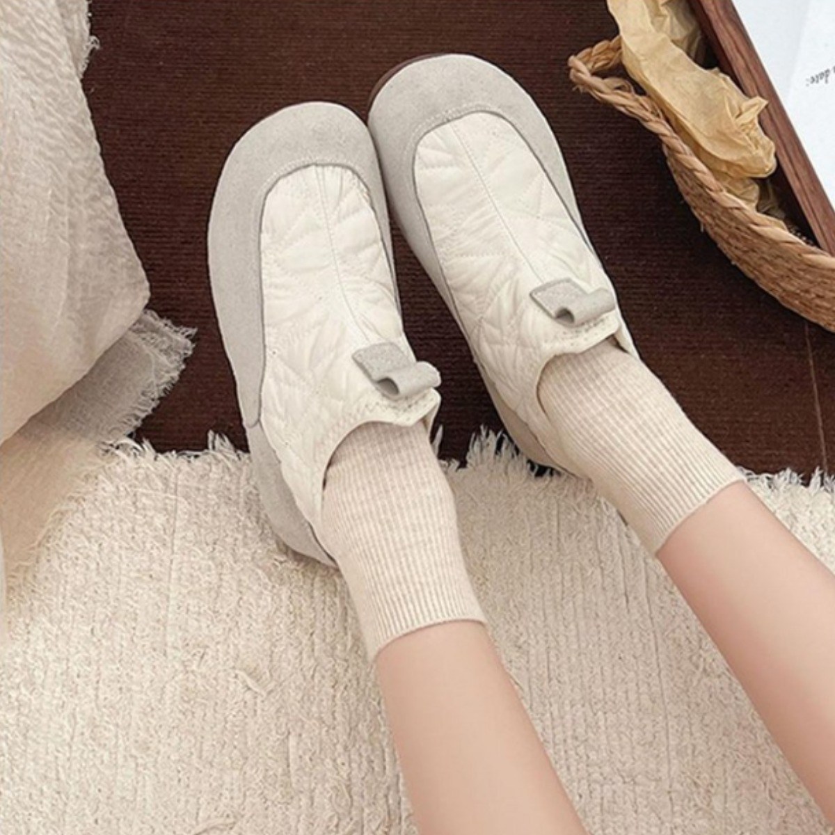 스토리원 여성 겨울 누빔 털 방한 슬립온 로퍼 SH-WFR-507 5,000원