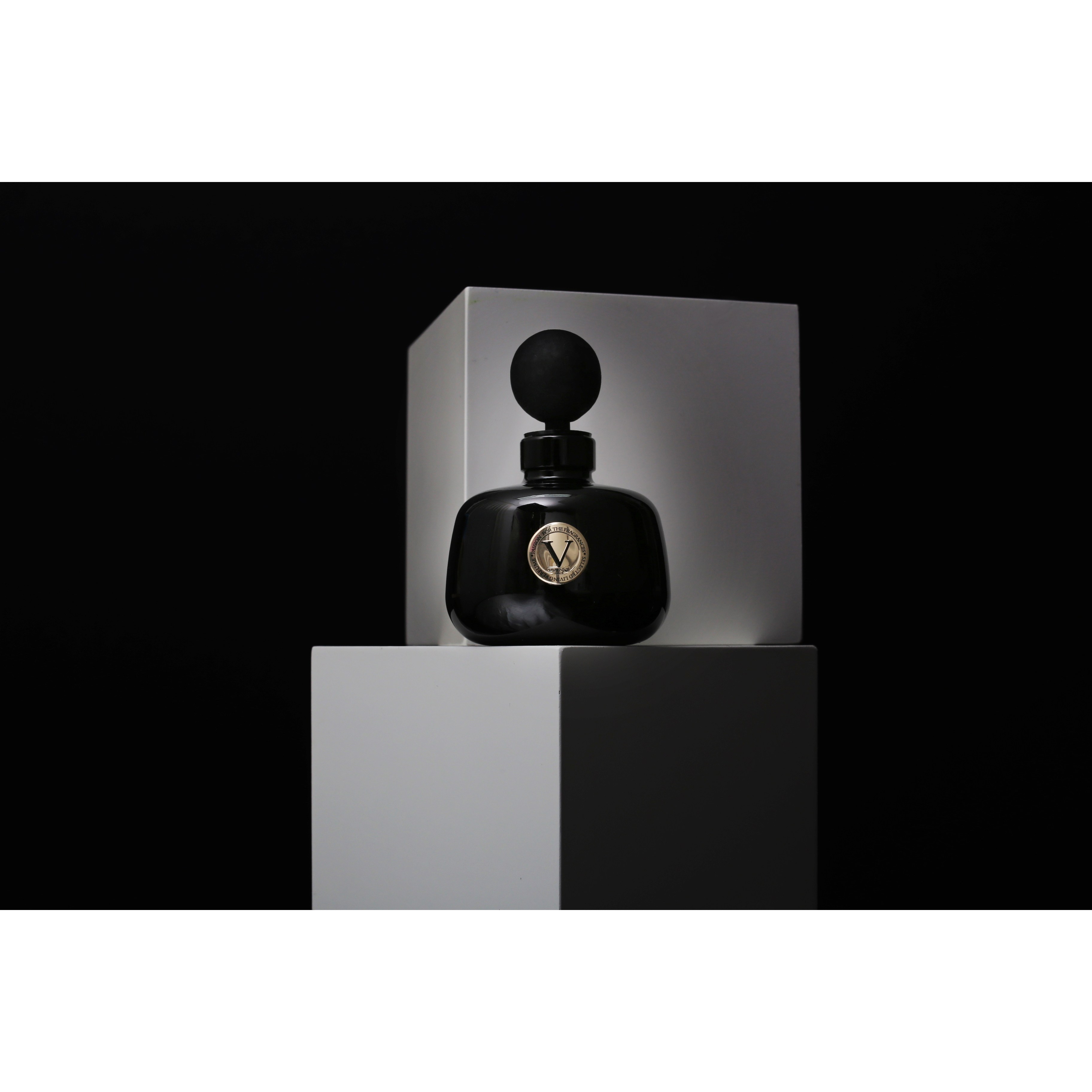 비비엔느 블랙스톤 고급 명품 차 향수 방향제 차량용 디퓨저 단품 50ml 38,700원