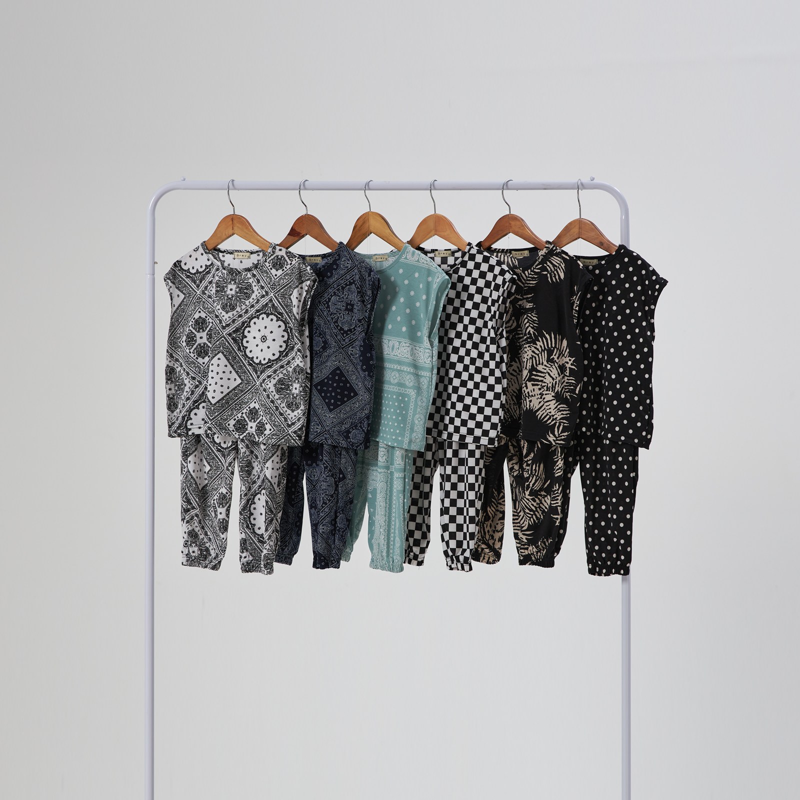 어나덜드림 냉장고 세트 유아 아동 남아 여아 공용 여름 시원한 티셔츠 아이스 쿨링 얼음 통기성 반팔티 조거팬츠 22,400원