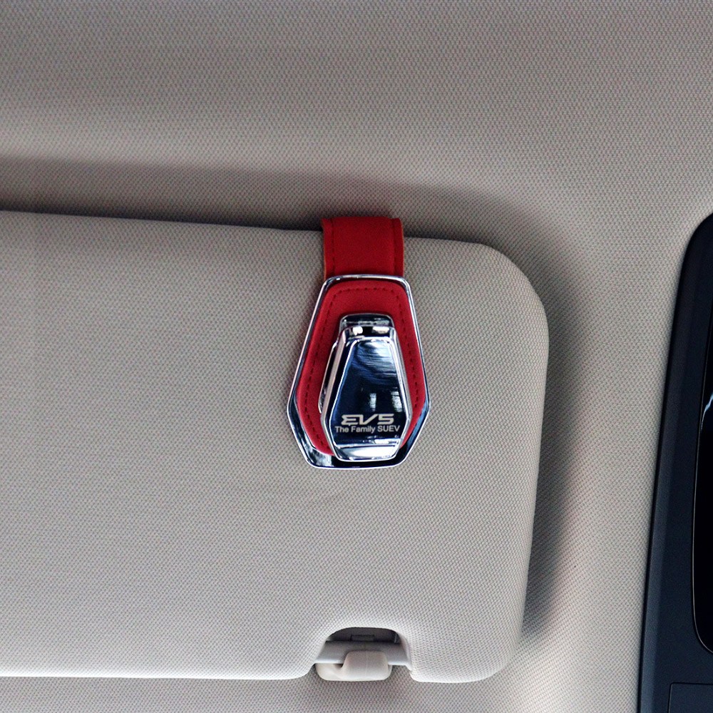 [비브랜드](더원스)실내 선바이저 선클라스 메탈 가죽 클립 거치대 드레스업 카드 홀더 용품 EV5 호환 18,000원