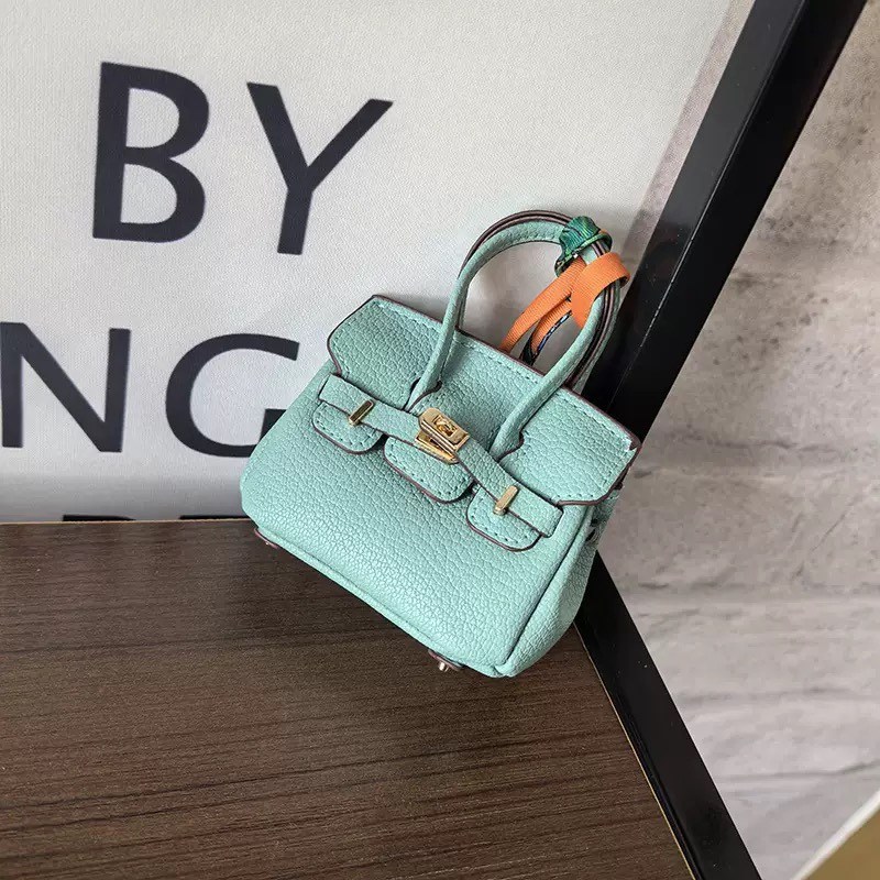 가죽 미니 명품백 키링 가방장식 백참 에어팟 버즈 케이스, 민트, 1개 17,900원