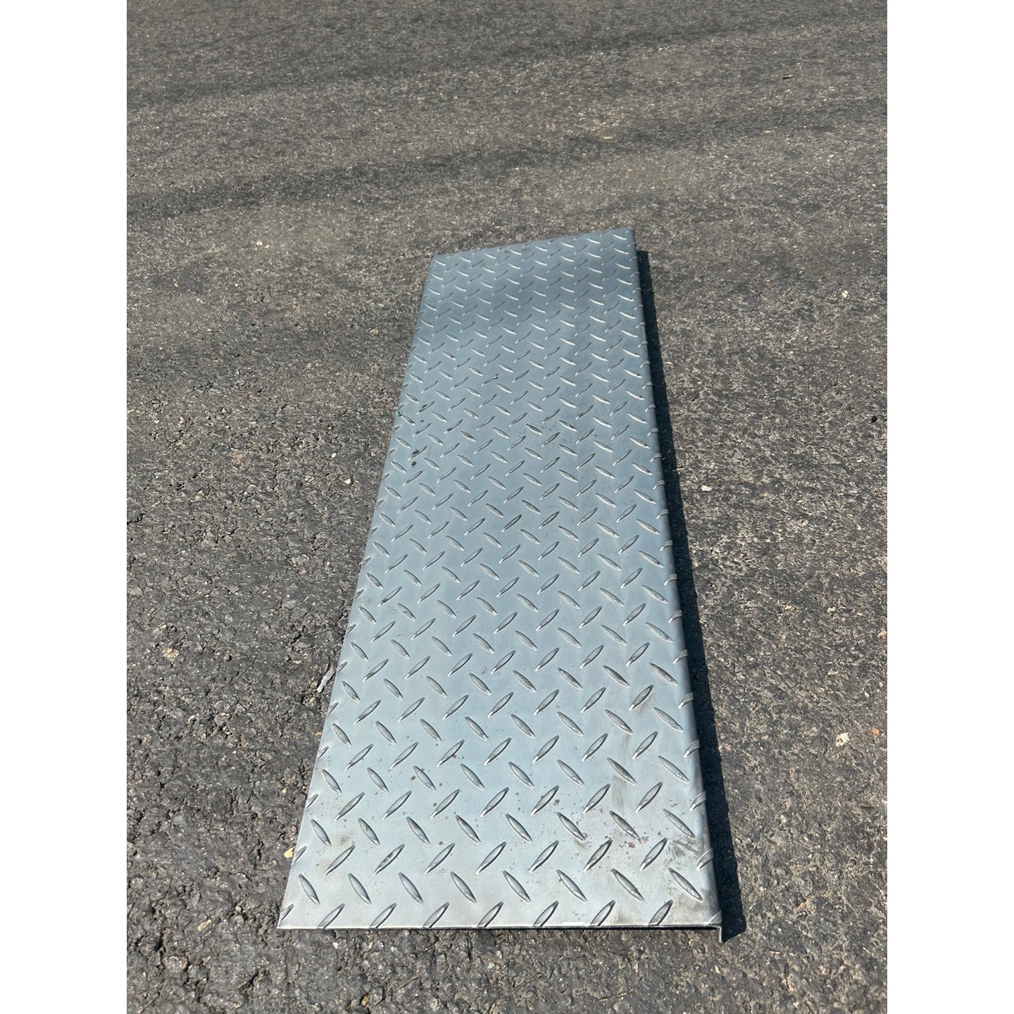 체크판철판 기역자계단 3.2T 50x250x(기장 600mm), 1개 26,000원