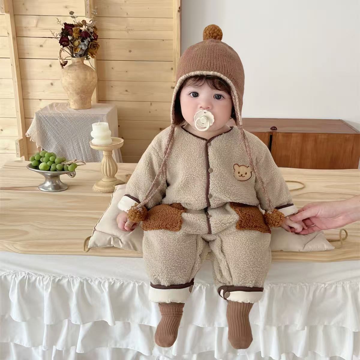 유아 아기옷 겨울 방한 양면 패딩 집업 외출뽀글 롬퍼 38,800원