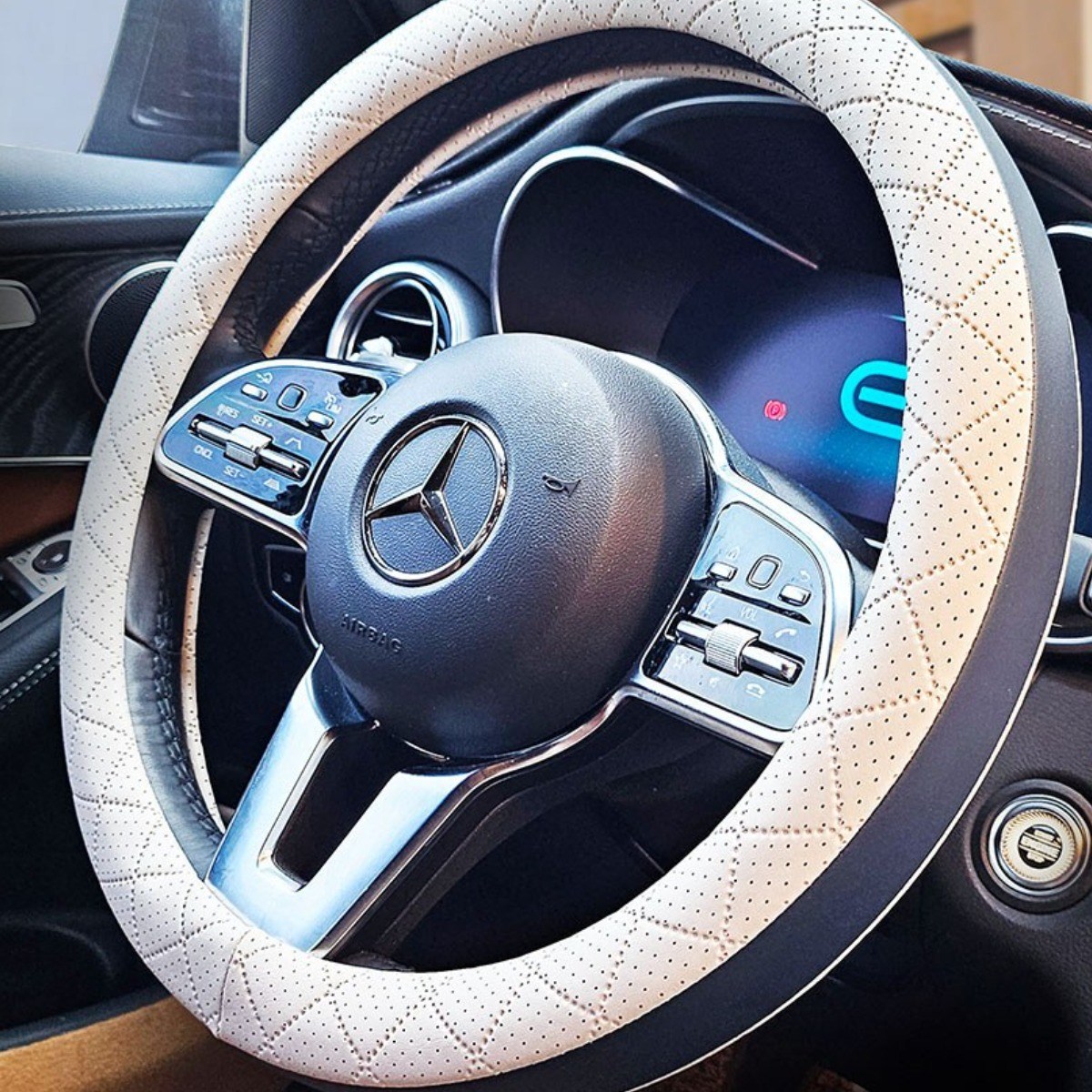 퀼팅 투톤 핸들커버 벤츠 GLC220d 250d 300 300e 350e 43AMG 63AMG, 현재가 36,900원