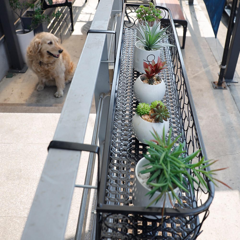 HK.sell 라운드 베란다 화분걸이 난간 화분걸이-더 넓어진 폭 25CM -걸쇠 폭 조절 가능 3.5-7.5CM 사이 모든 난간에 적용 가능, 블랙 24,500원