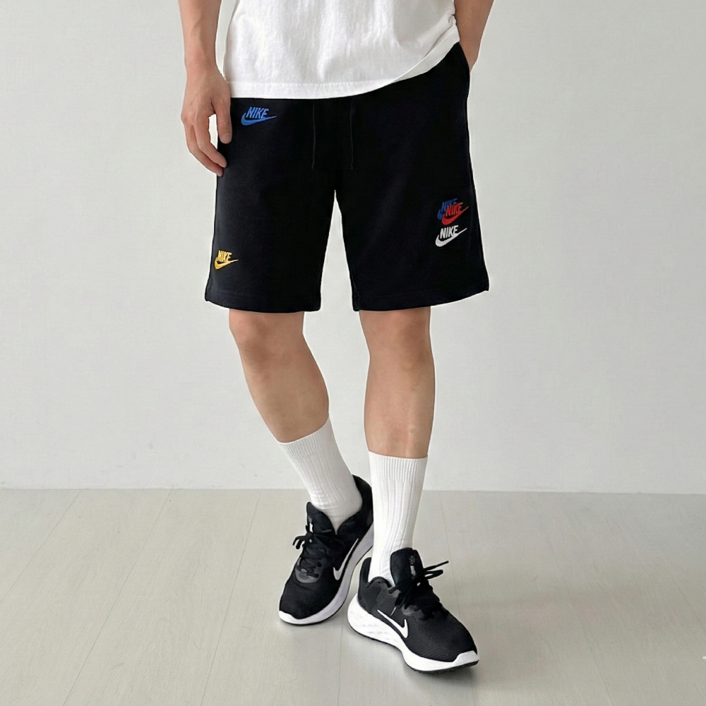 당일발송 나이키 NIKE 멀티로고 반바지 숏 팬츠 런닝 쇼츠 트레이닝 바지 스포네틱 양말 45,800원