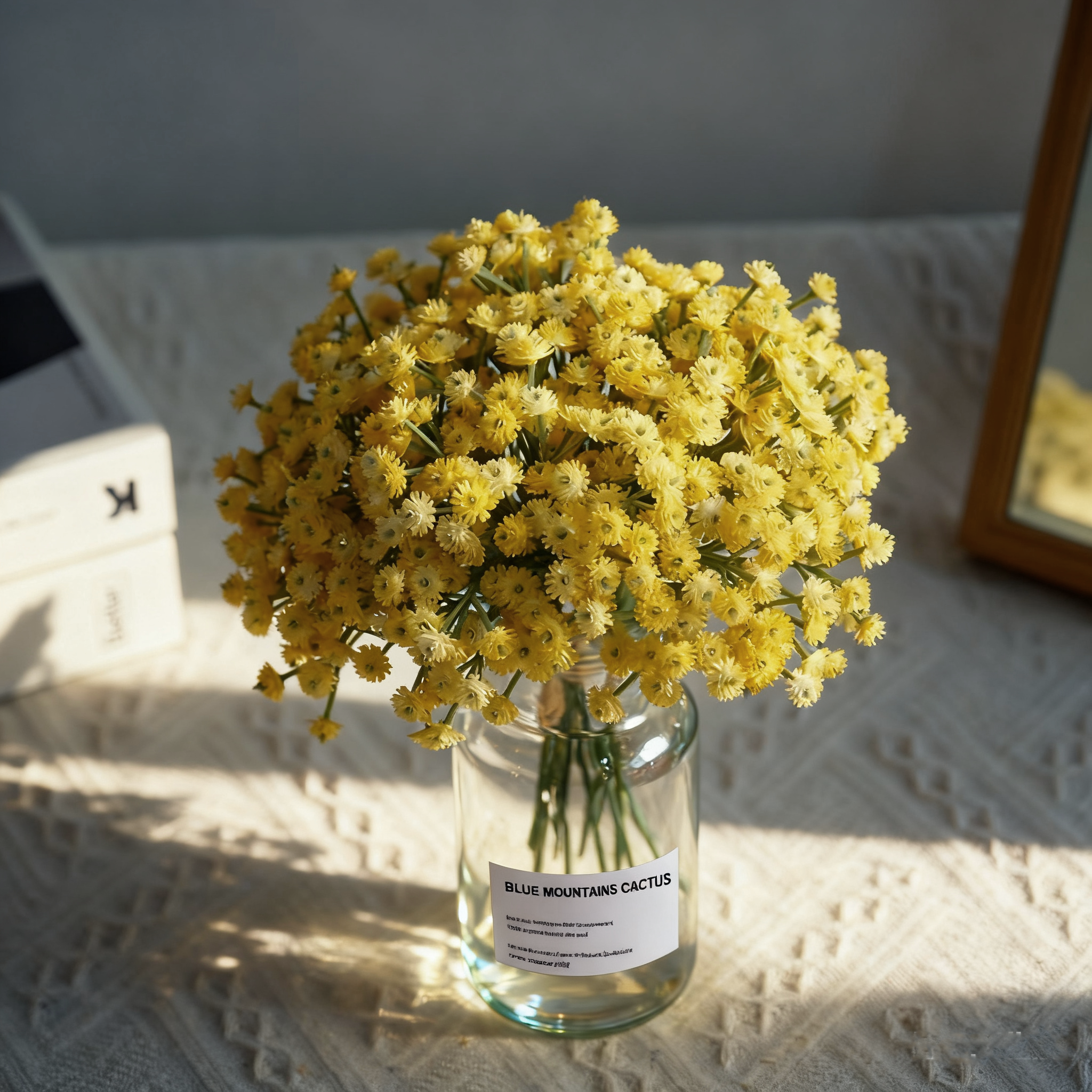 에이치엠데코 안개꽃 조화 4묶음+유리 화병 세트 인테리어 조화, 1개, 옐로우 14,900원