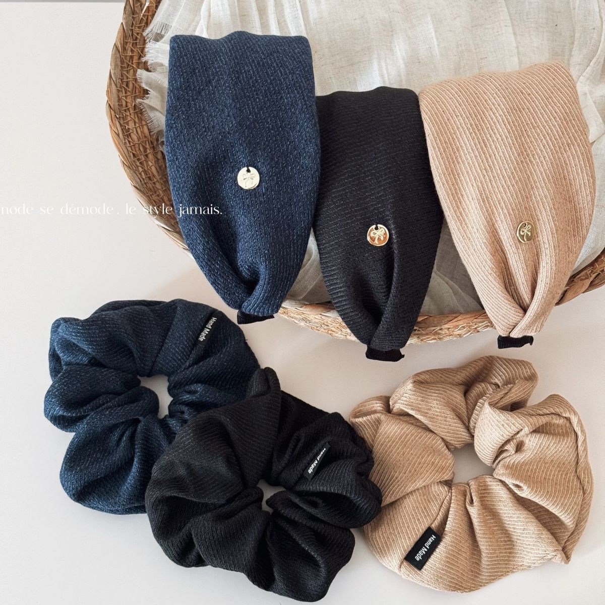 다프네 [머리띠+머리끈] 와이드 풍성한 대형 대왕 빅 스크런치 곱창 넓은 반다나 헤어밴드 머리띠 세트 13,900원