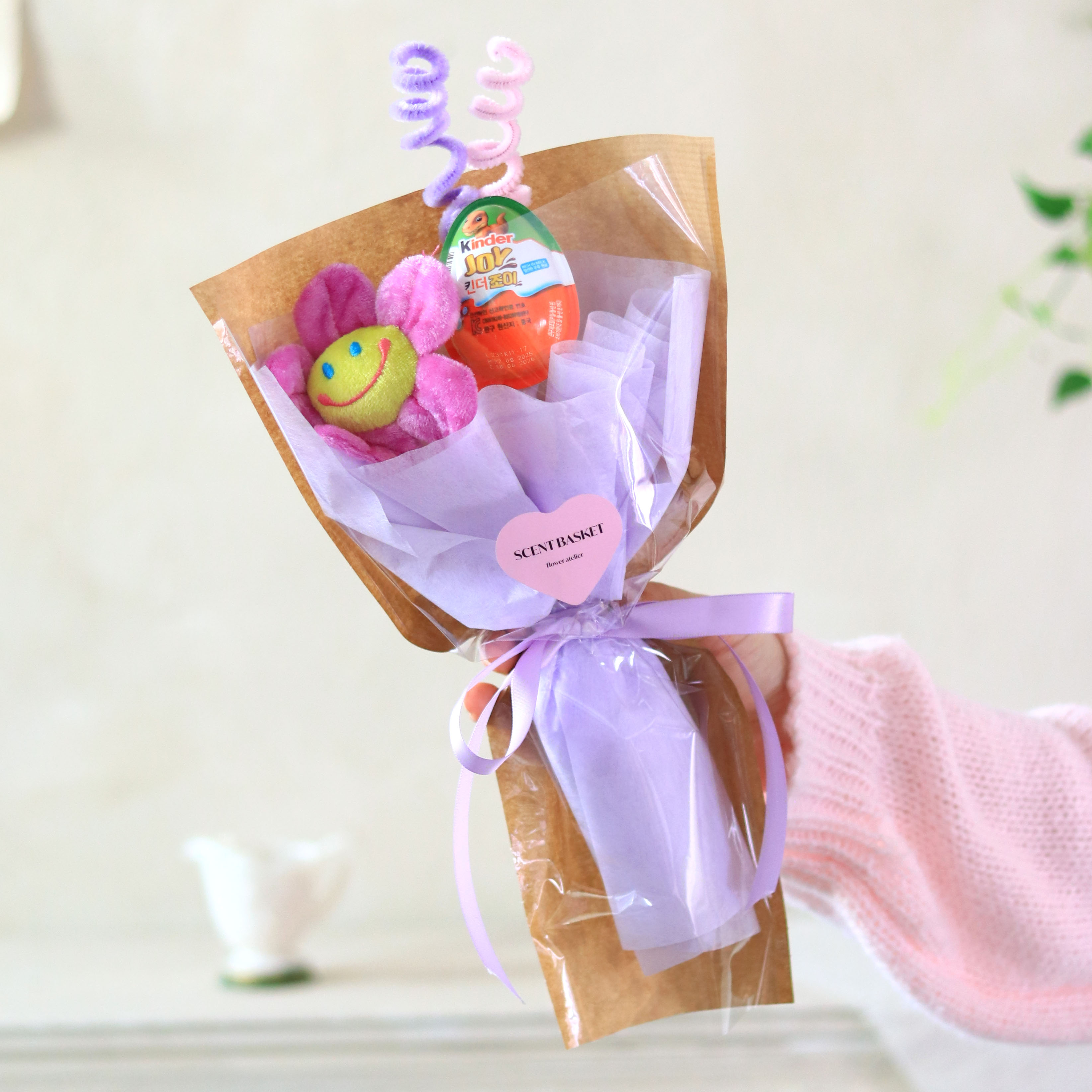 조이풀 스마일 킨더조이 꽃다발 7,140원