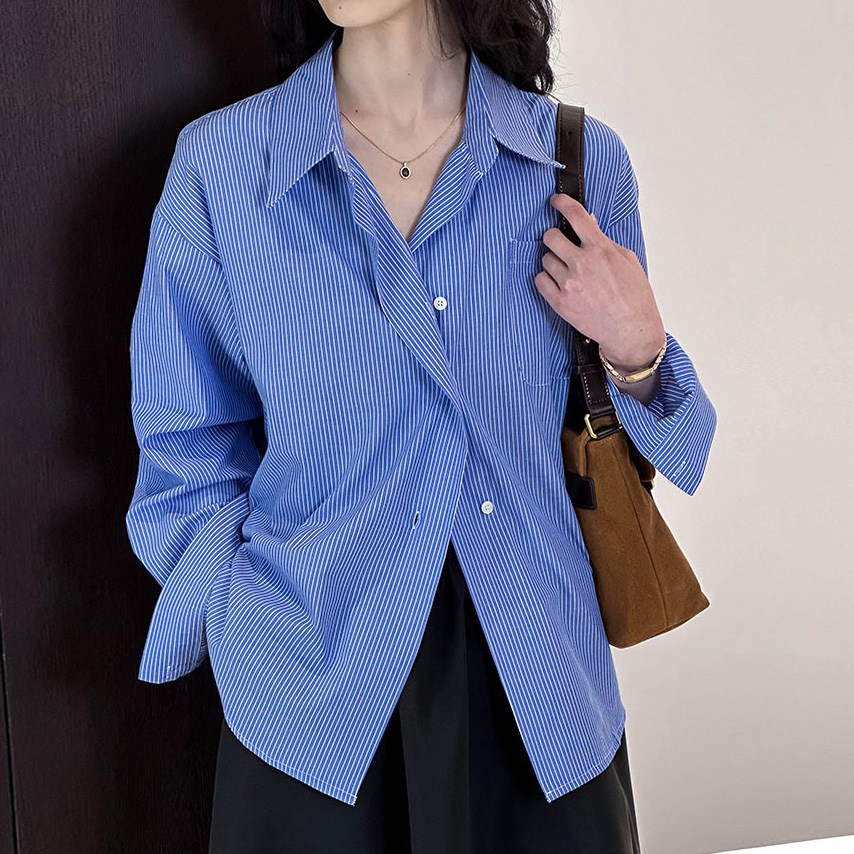 퀸앤조이 간절기 여성 빅사이즈 베이직 스트라이프 루즈핏 셔츠 에브루 남방 56,800원