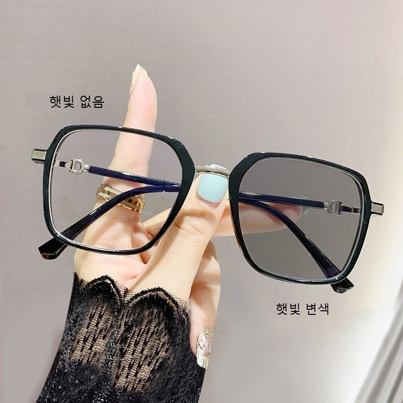 DZX 남녀공용 변색 패션 블루라이트 차단 안경 클래식 가벼운 캐주얼 선글라스,안경천+안경집 8,520원